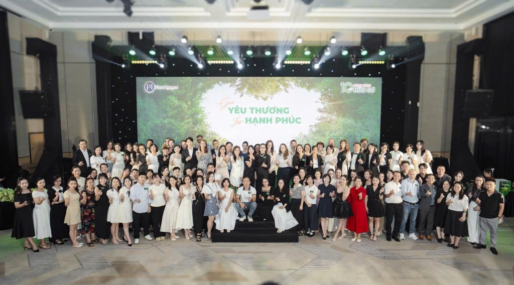 C’LAVIE ĐỒNG HÀNH CÙNG SỰ KIỆN 10 NĂM HÀNH TRÌNH HỮU CƠ