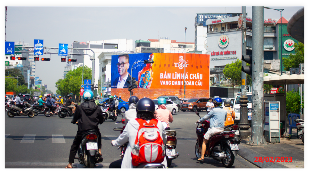 Bảng quảng cáo ngoài trời VINAMA kết hợp với Tiger Beer: Điểm nhấn đẳng cấp cho không gian phố thị