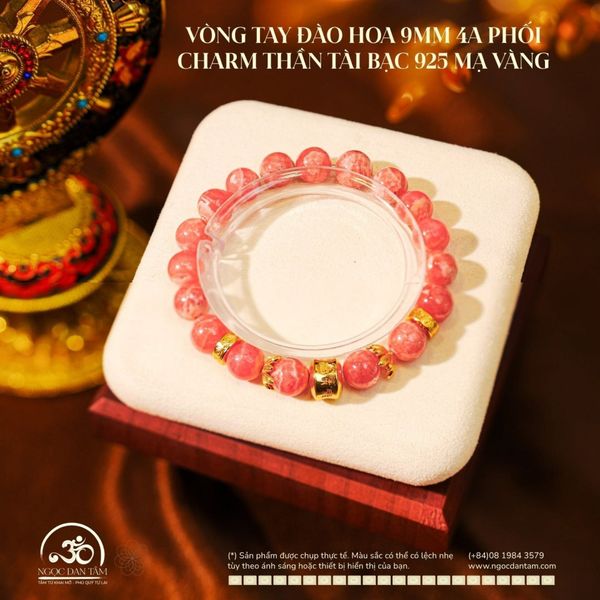 Vòng tay đá Đào Hoa phối Charm Thần Tài