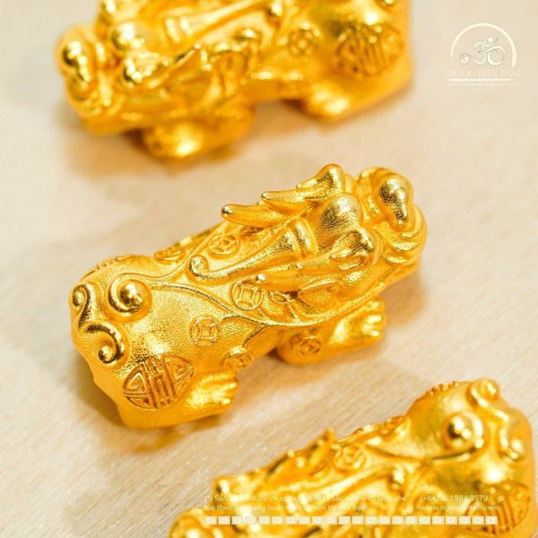 Ý nghĩa của charm Tỳ Hưu bạc mạ vàng