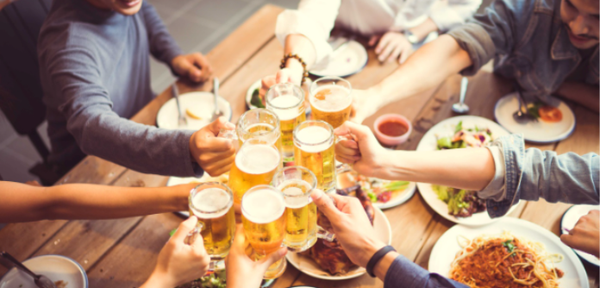 Nỗi lòng của chị em mỗi khi chồng tiệc tùng