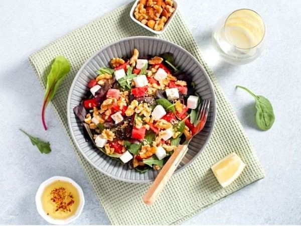 Chế độ ăn thực vật toàn phần hỗ trợ sức khỏe tim mạch.