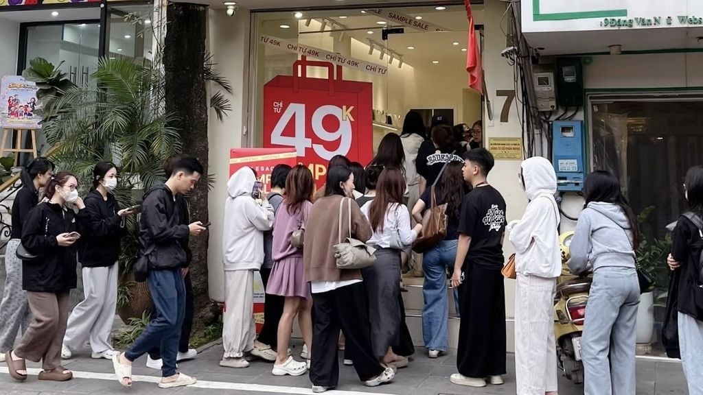 Tổng hợp 50+ lời chúc 20/10 cho khách hàng trang trọng