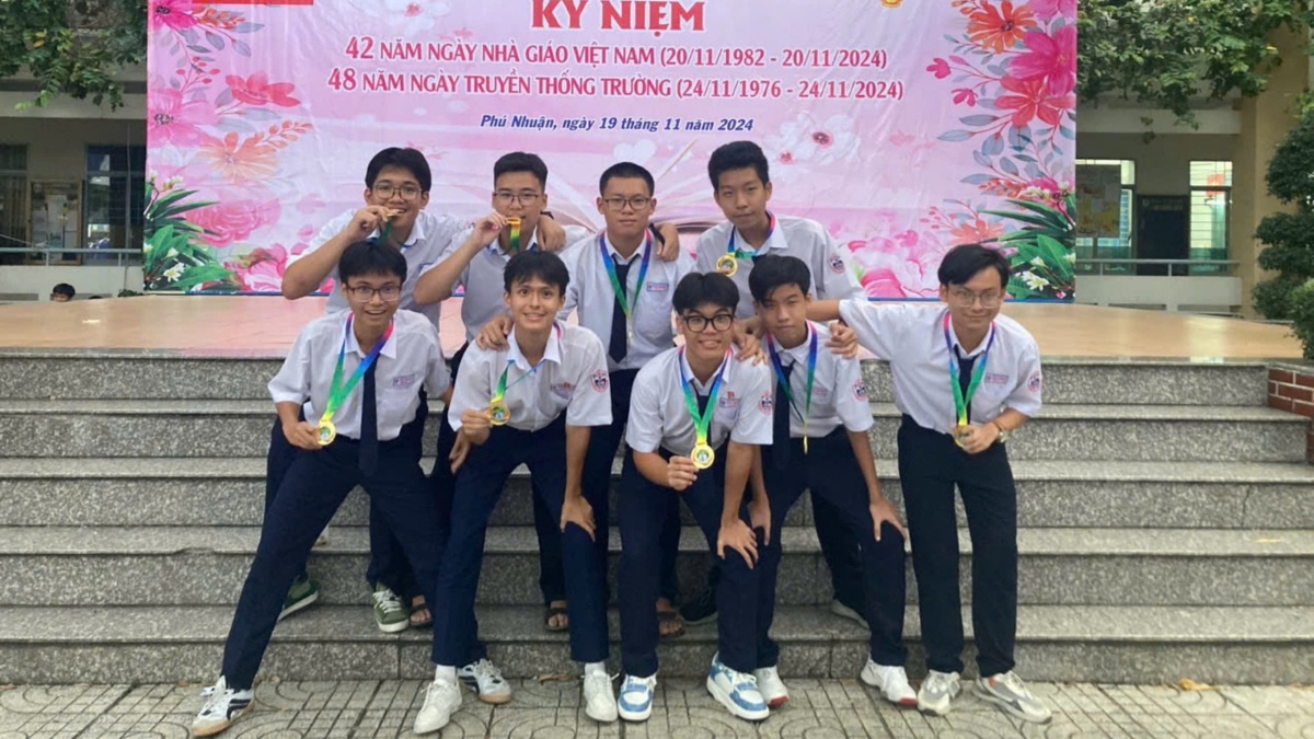 Gợi ý 20+ quà tặng học sinh ý nghĩa và thiết thực