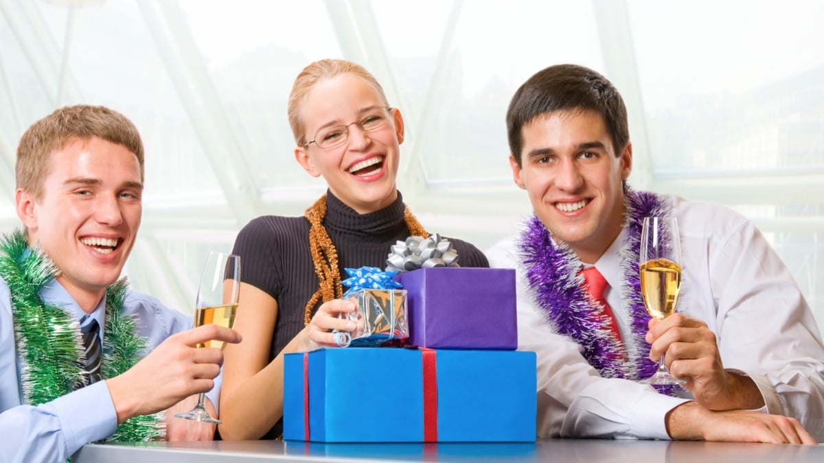 20+ quà tặng sinh nhật đồng nghiệp tinh tế, gắn kết chốn công sở
