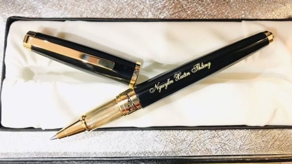 Quà tặng thầy giáo 20/11 - 15+ món quà ý nghĩa và tinh tế