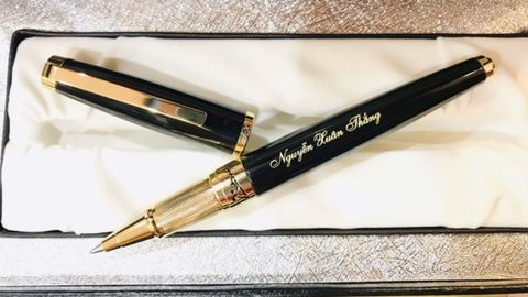 Quà tặng thầy giáo 20/11 - 15+ món quà ý nghĩa và tinh tế