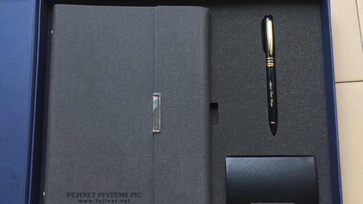 Tổng hợp 15+ món quà tặng văn phòng ý nghĩa và độc đáo cho mọi dịp