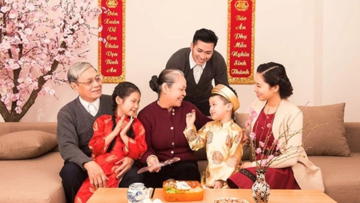 15 món quà Tết biếu ông bà gói trọn tình thân, trao gửi sức khoẻ