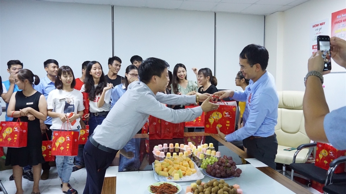 [TOP 10] món quà Trung Thu cho nhân viên độc đáo và ý nghĩa