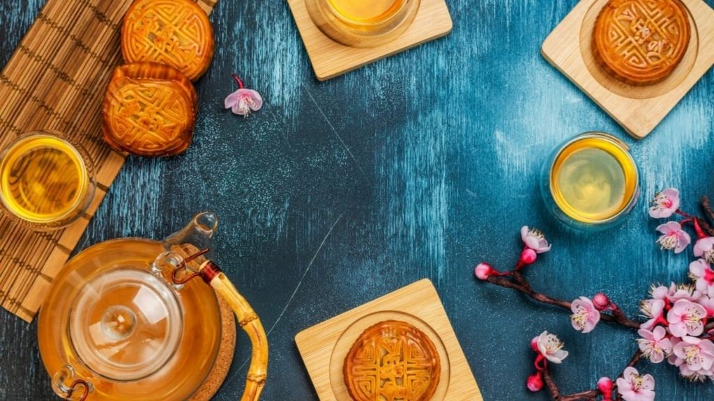 Quà trung thu tặng sếp: Gợi ý 15+ món quà tinh tế, ghi điểm trong mắt cấp trên