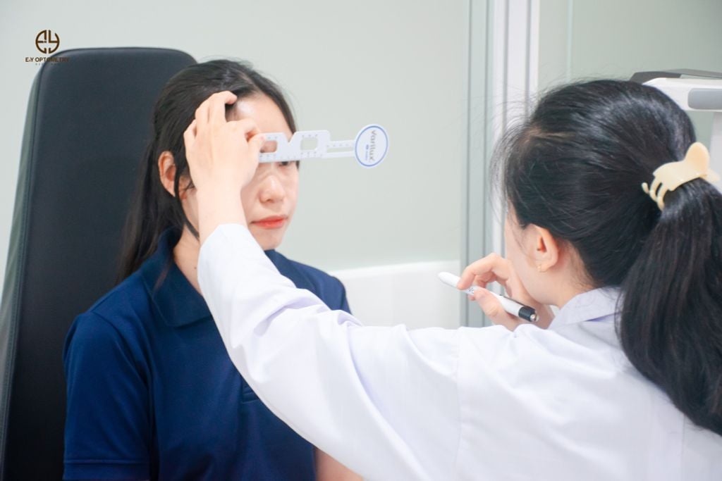 Tiêu chí chọn làm tròng kính