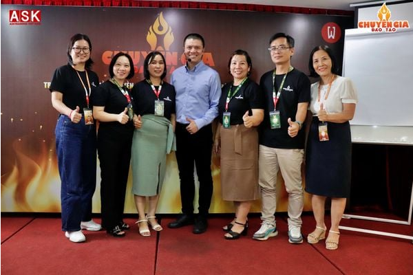 CHUYÊN GIA ĐÀO TẠO NHẬN ĐƯỢC NHIỀU ĐÁNH GIÁ TÍCH CỰC TẠI HÀ NỘI THÁNG 8 VỪA QUA