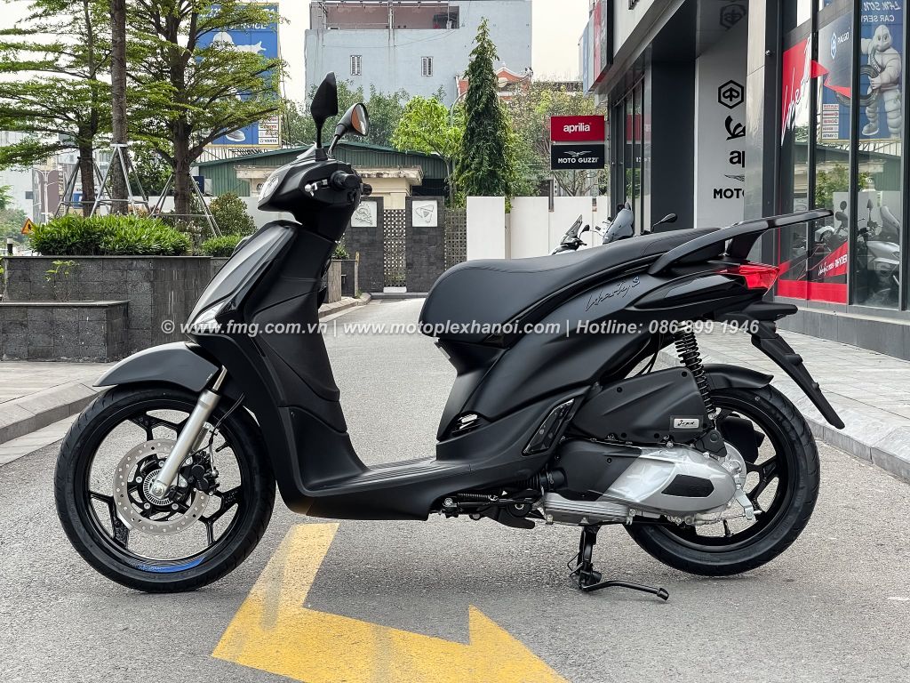 Piaggio Liberty 125 S&nbsp;tinh tế trong&nbsp;từng chi tiết,&nbsp;đồng đều, liền mạch. Chiều D&nbsp;x R x C của xe lần lượt là 1,958 mm&nbsp;x 695 mm x 790&nbsp;mm