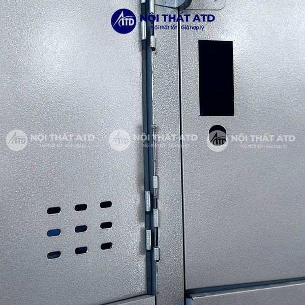 Tủ locker bị hư bản lề