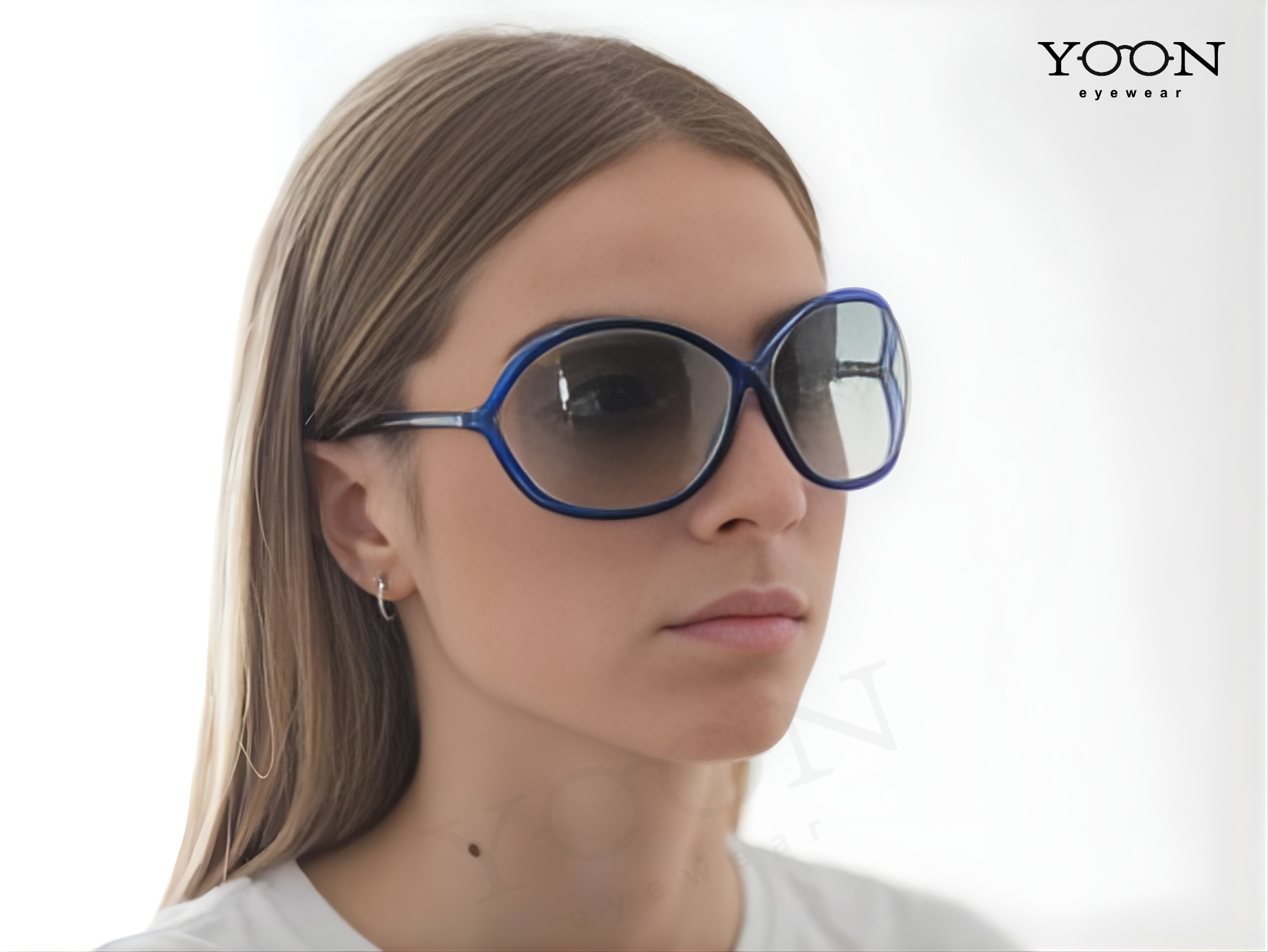 4. Tom Ford Whitney Sunglasses (Nữ Giới Yêu Thích)
