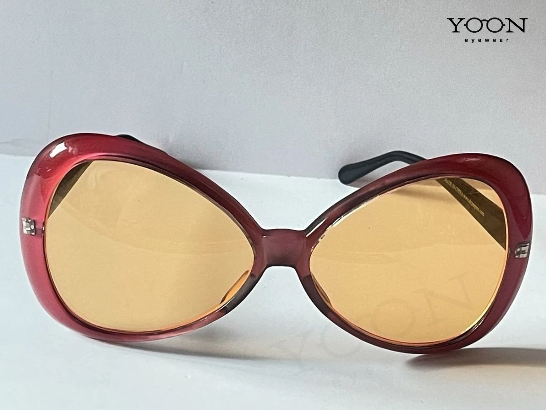 ĐẶC ĐIỂM NHẬN BIẾT KÍNH BUG-EYE