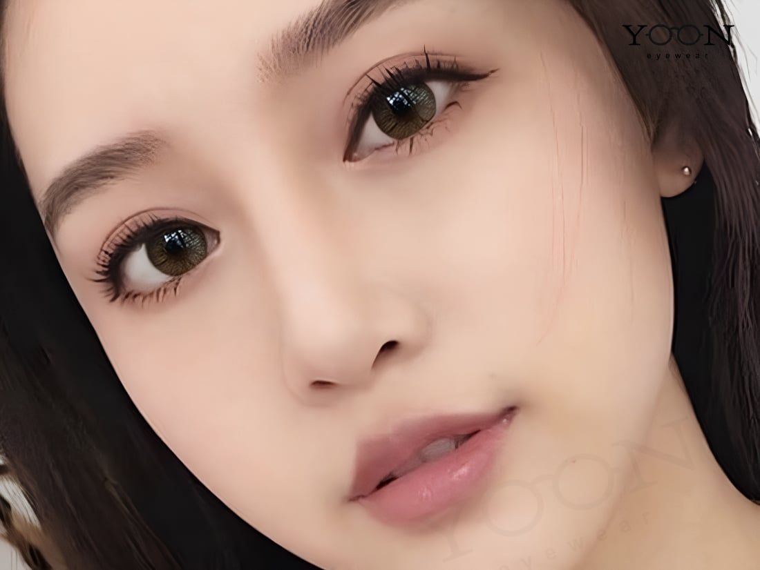 MẮT MÀU ĐEN THỰC CHẤT LÀ MÀU GÌ?