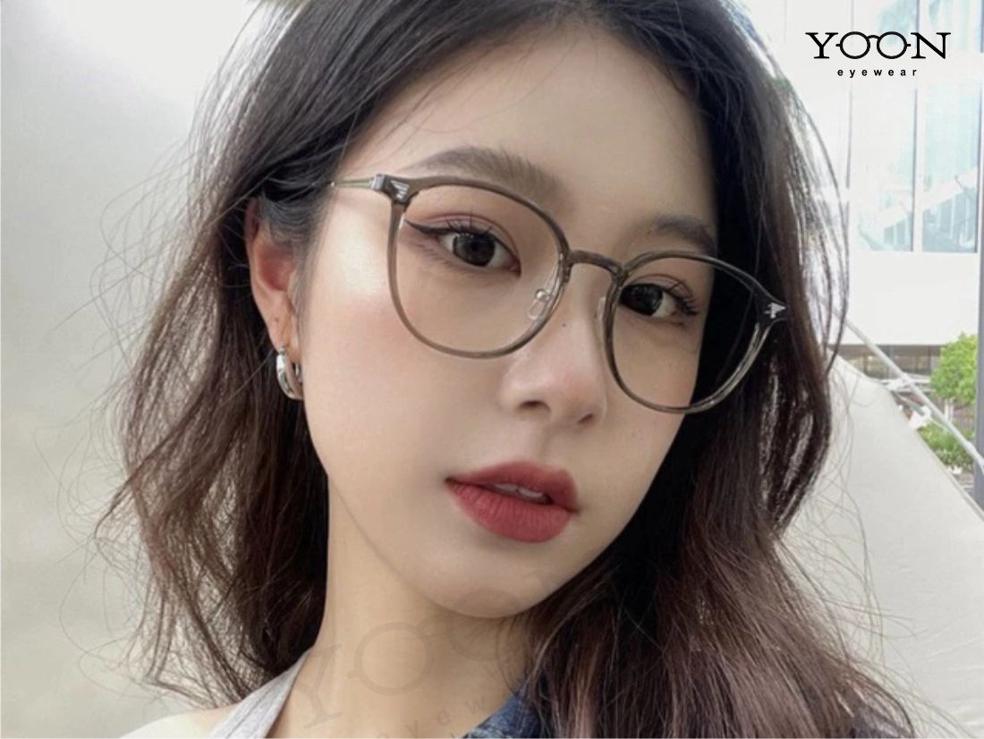 VÌ SAO FORM KÍNH CÓ THỂ THAY ĐỔI TỔNG THỂ KHUÔN MẶT?