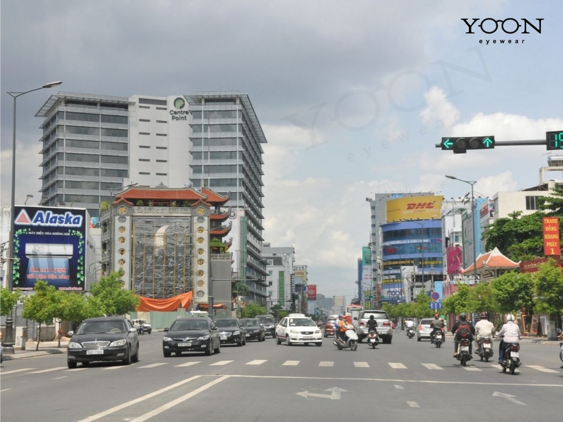 VÌ SAO NHIỀU NGƯỜI CHỌN MUA MẮT KÍNH TẠI PHÚ NHUẬN?