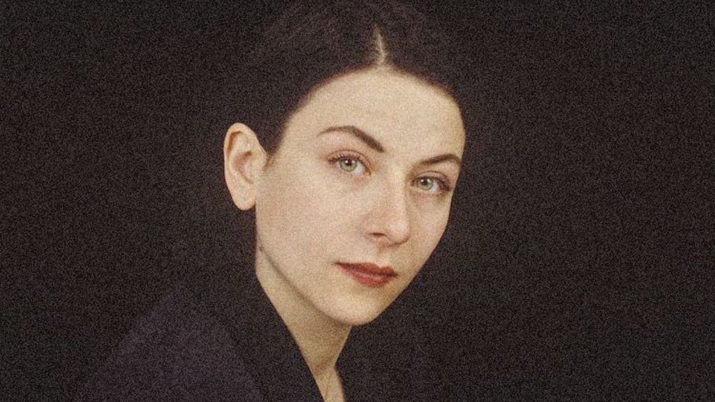 Donna Tartt: Sự Kiêu Hãnh Của Kẻ Sáng Tạo Độc Bản