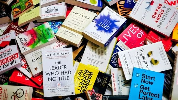 Sách Self-Help Lao Đao Vì A.I, Sách Nói Lên Ngôi
