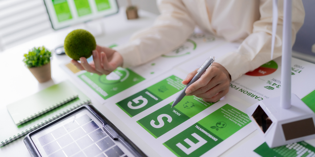 ESG là viết tắt của từ gì? Giải nghĩa chi tiết 3 trụ cột bền vững