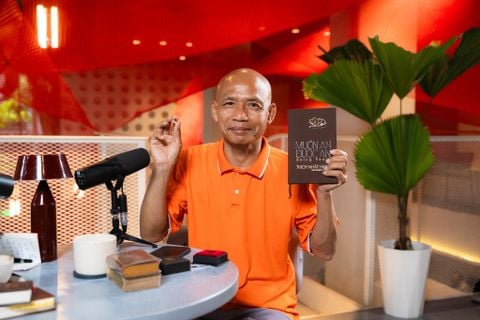 Một Tháng Mở Cửa 