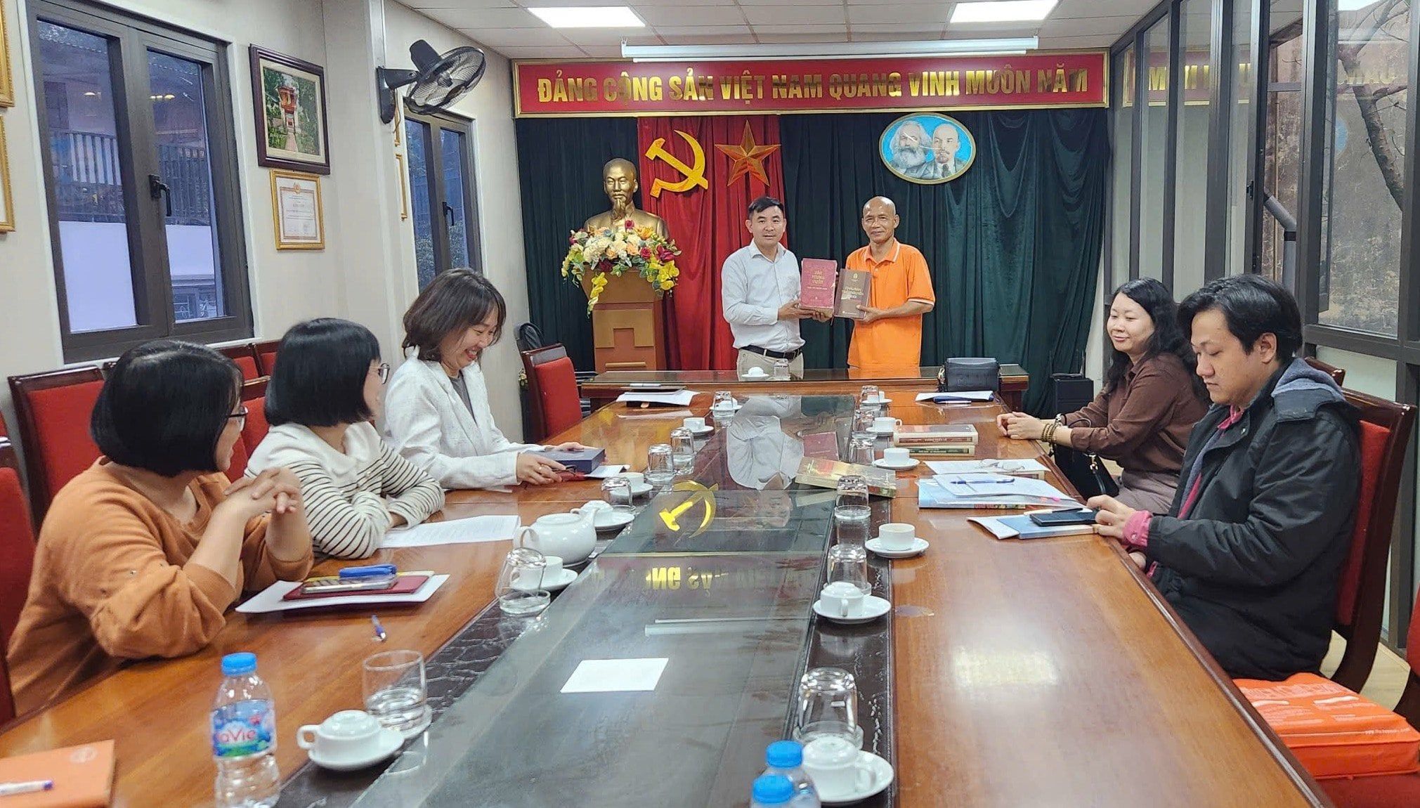 Công ty Sách Thái Hà và Nhà xuất bản Hà Nội thống nhất thúc đẩy hợp tác xuất bản sách văn hóa