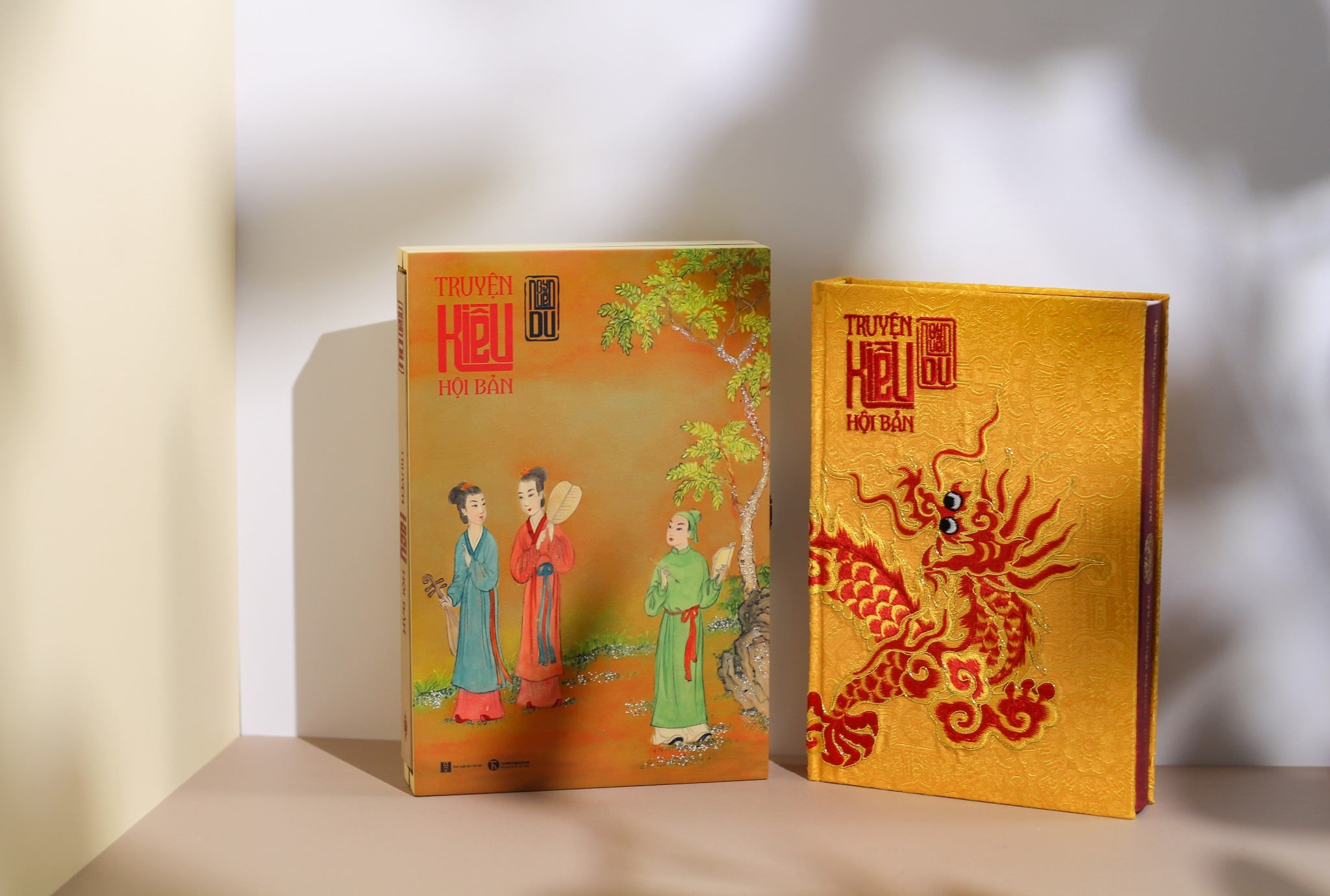 Có gì trong 2 ấn bản đặc biệt của truyện Kiều?