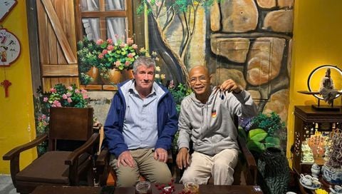 Công ty Sách Thái Hà chính thức khai trương thư viện người