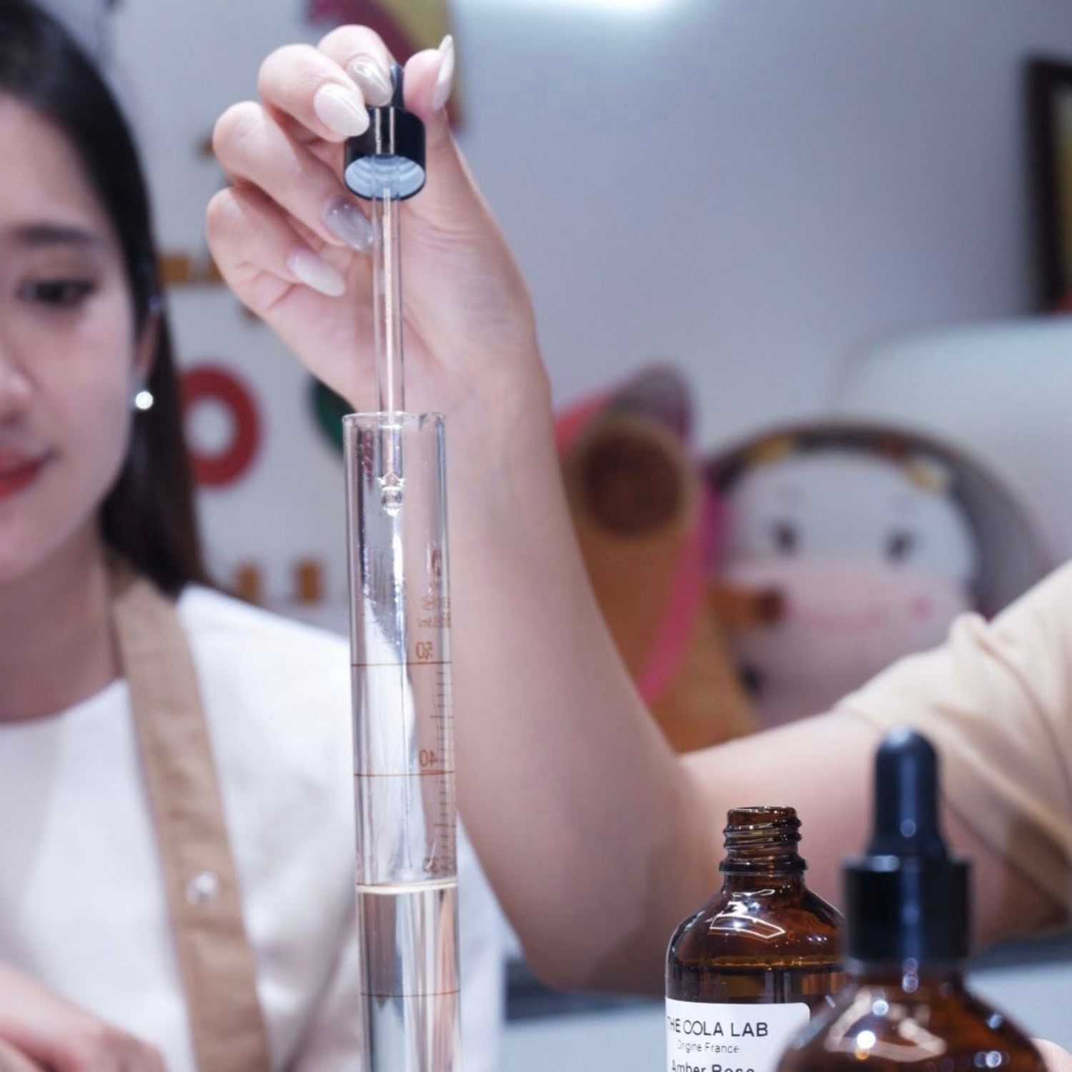 Trải Nghiệm Pha Chế Nước Hoa Cùng The OOla Lab Hà Nội