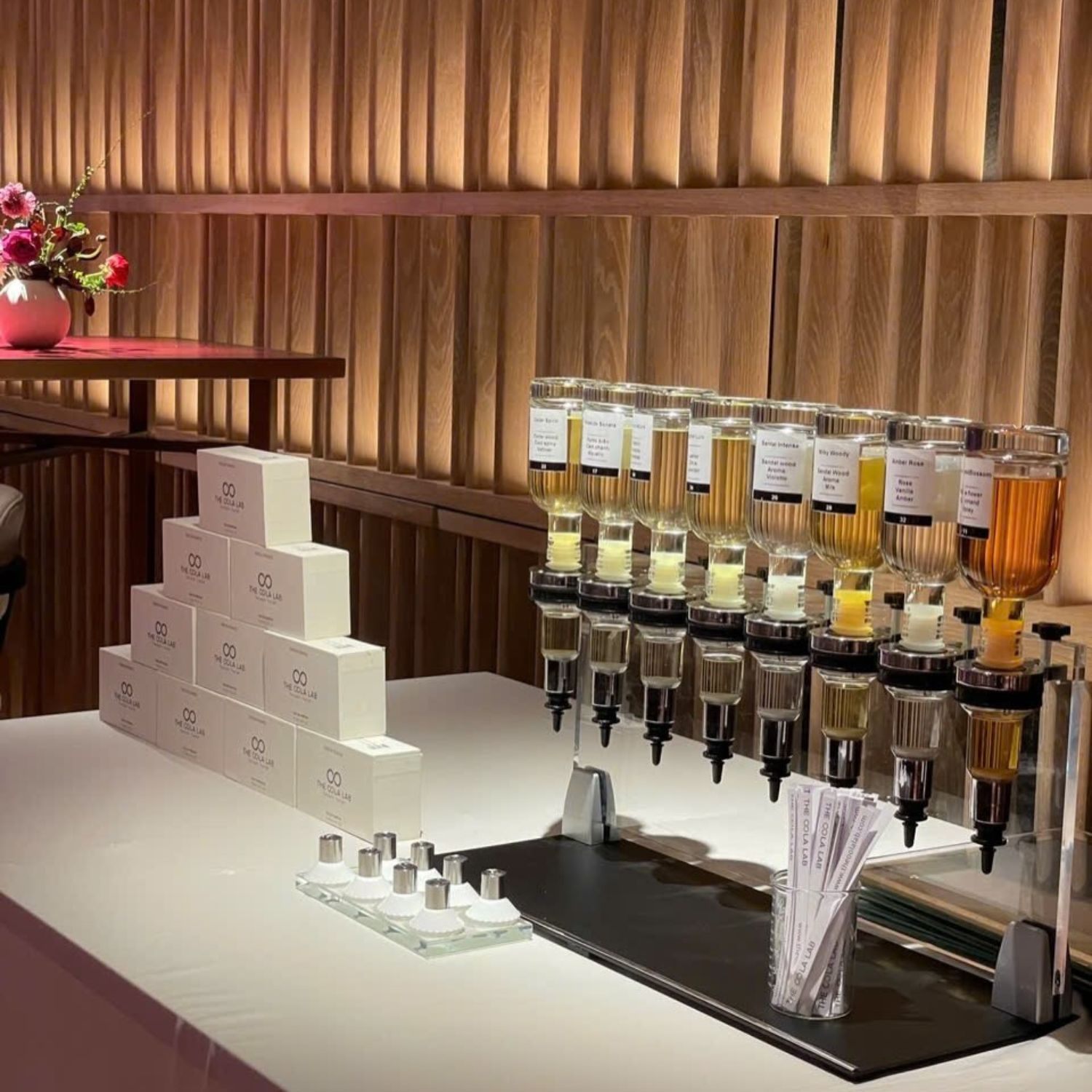 Scent Bar: Góc Hương Thơm Lịch Thiệp Cho Những Khoảnh Khắc Đặc Biệt