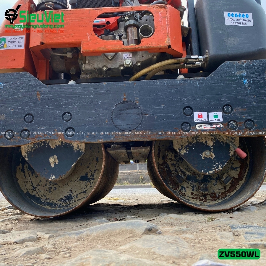 Cơ cấu khung gầm xe lu rung dắt tay Hitachi ZV550WL