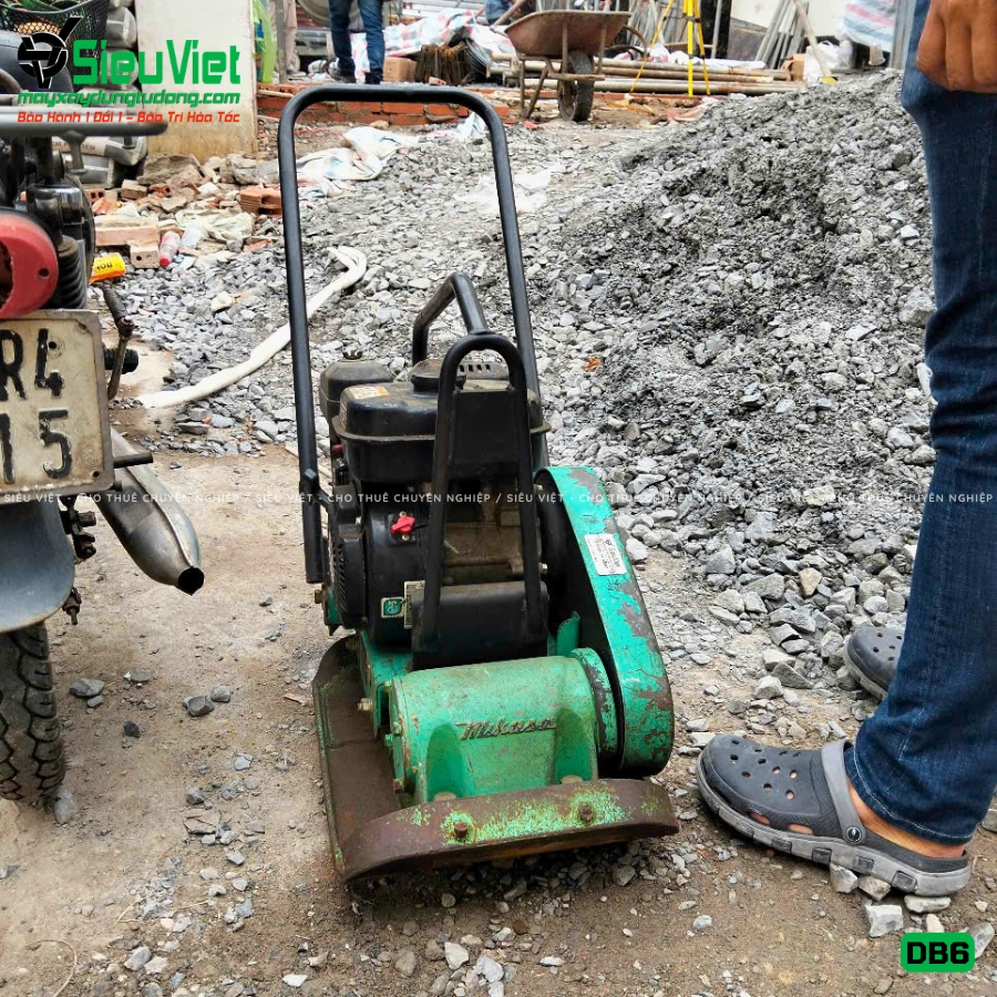 Máy đầm bàn DB6 50-70Kg giao thuê ngày