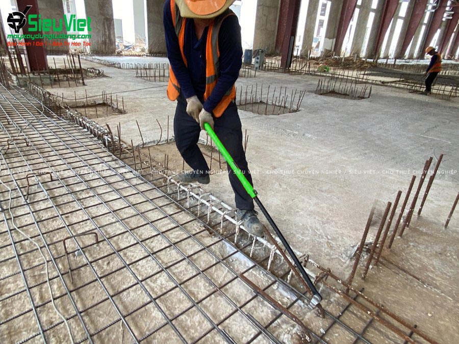Dụng cụ uốn sắt đầu cột, sắt dính sàn