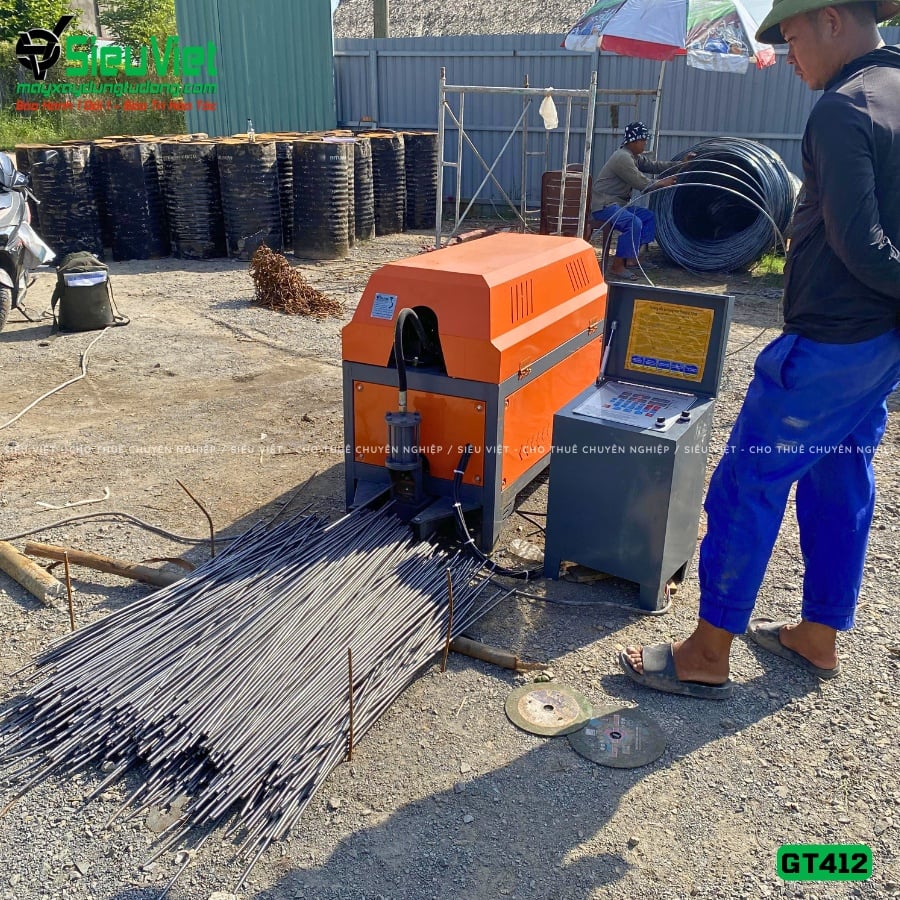 Giao thuê ngày máy duỗi cắt sắt tự động GT412