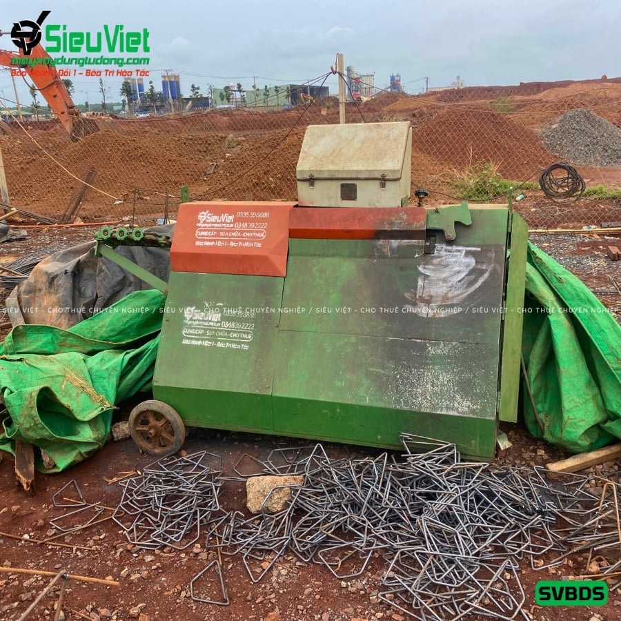 Giao thuê tháng máy bẻ đai sắt SVBDS
