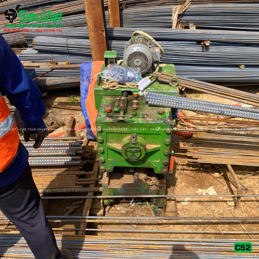 Giao thuê tháng máy cắt sắt C52 Nhật Bản