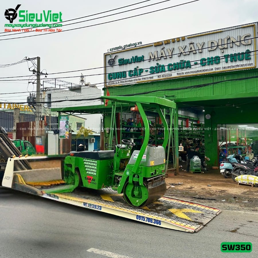 Giao xe lu rung SW350 đến công trình