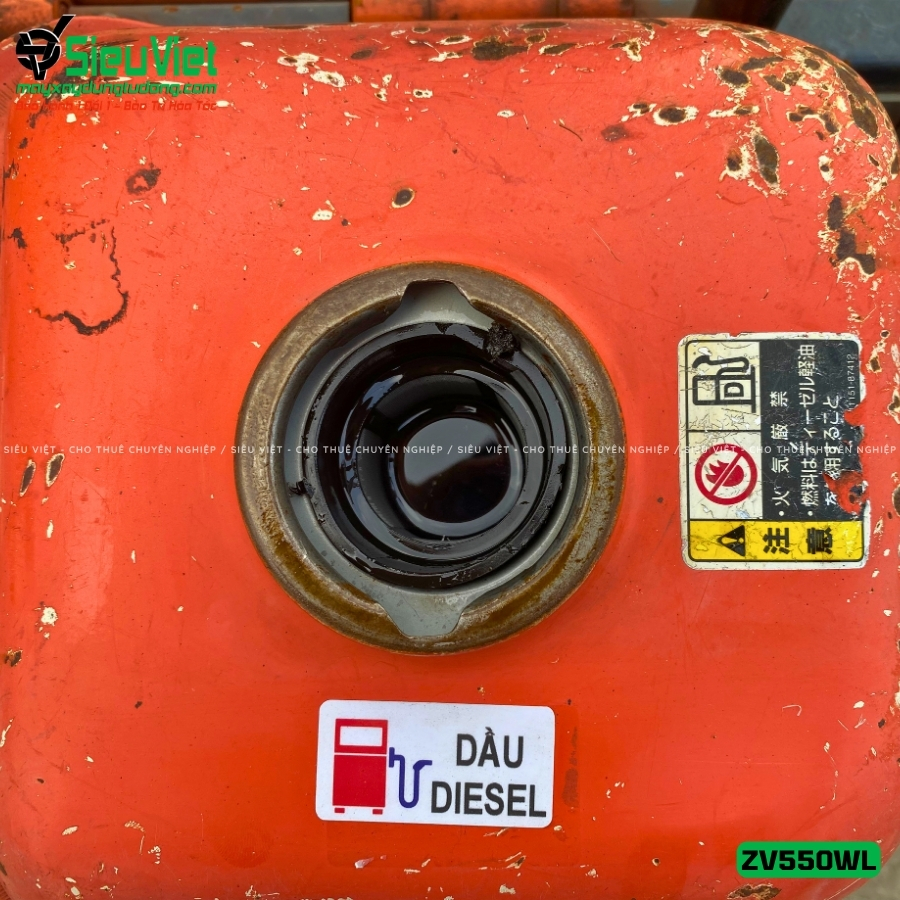 Hệ thống động cơ xe lu rung dắt tay Hitachi ZV550WL