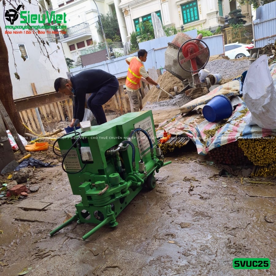 Máy cắt bẻ mỏ sắt SVUC25 bàn giao