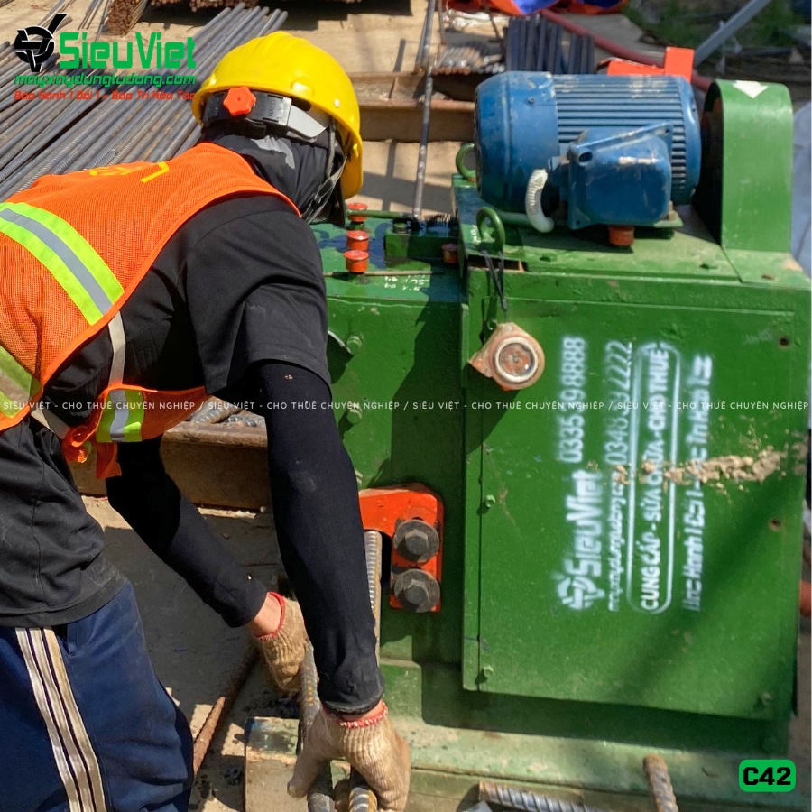 Máy cắt sắt C42 Nhật Bản bàn giao
