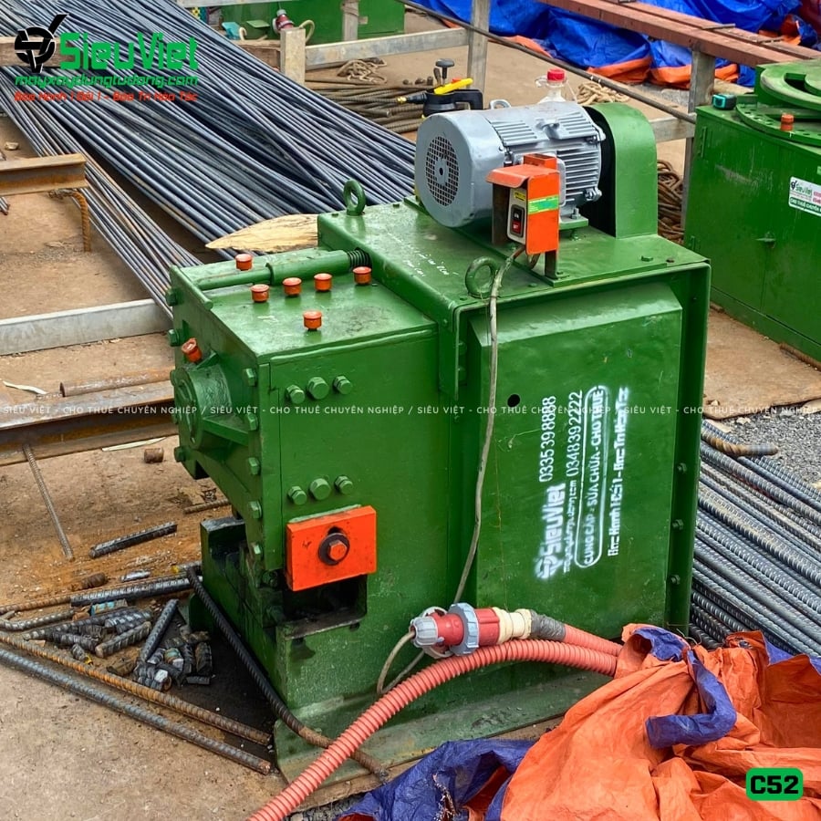 Máy cắt sắt C52 bàn giao