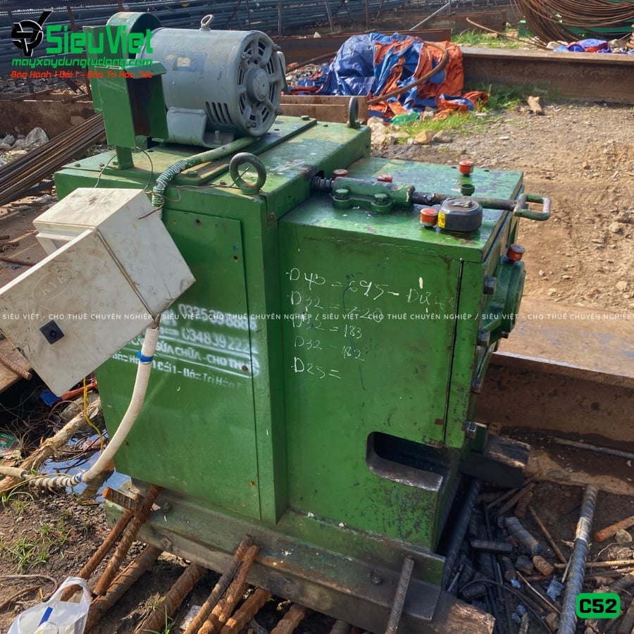 Máy cắt sắt C52 bàn giao