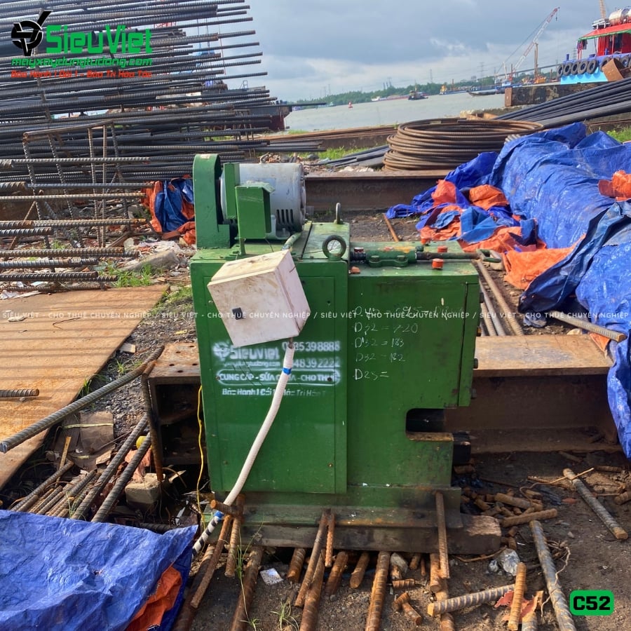 Máy cắt sắt C52 Nhật Bản bàn giao