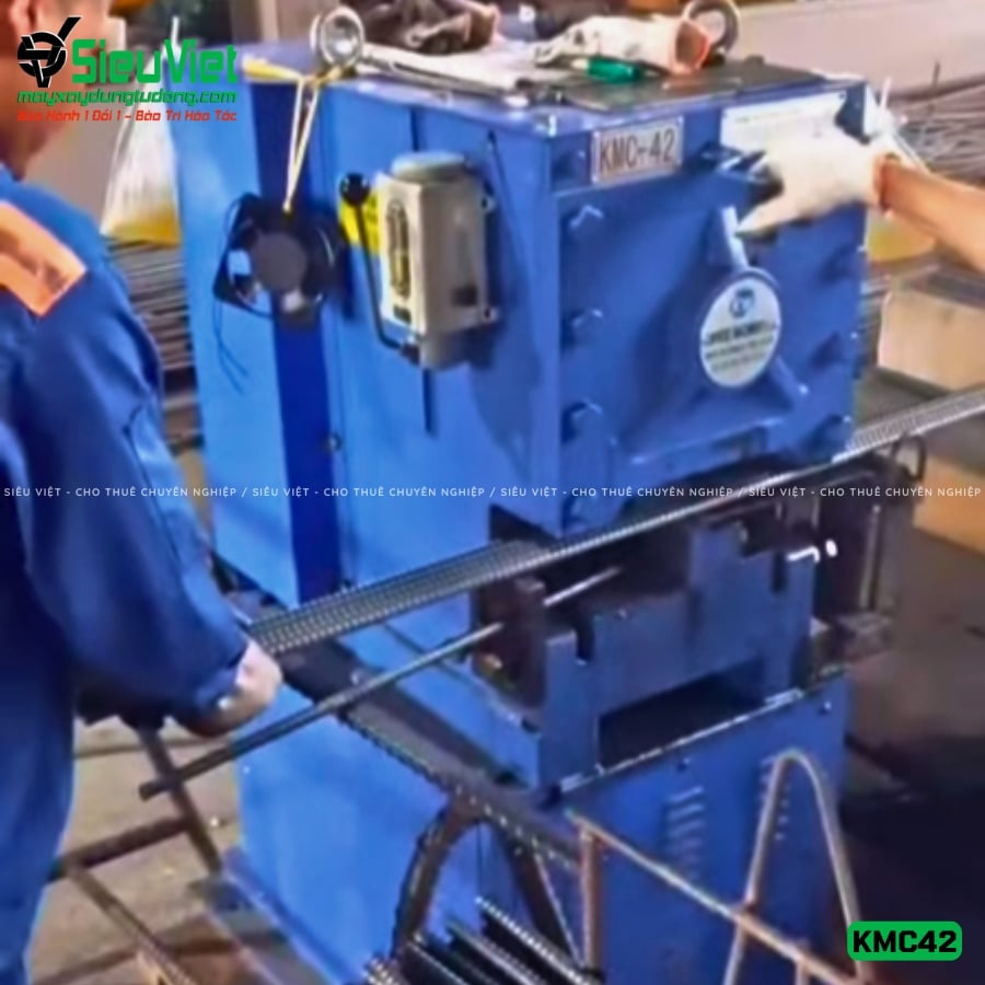Máy cắt sắt KMC42 Kunwoo Hàn Quốc bàn giao