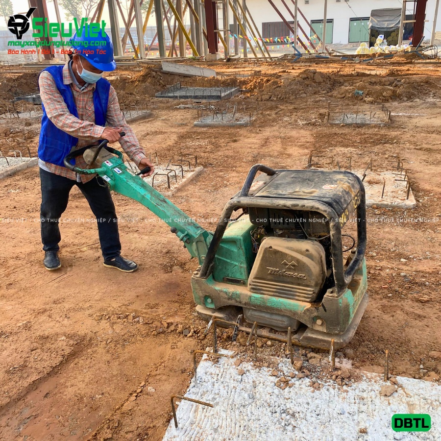 Máy đầm bàn thủy lực cho thuê theo tháng