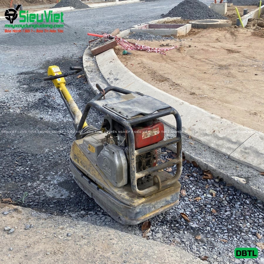 Giao thuê ngày máy đầm bàn thủy lực 300-400kg