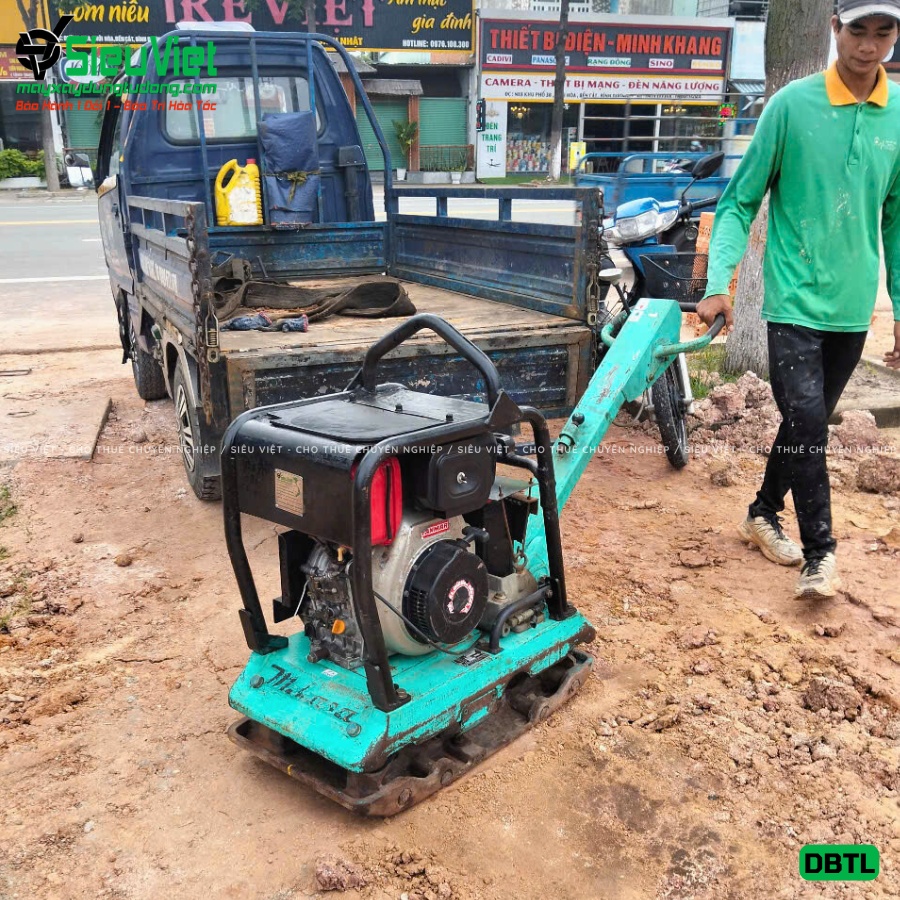Giao thuê ngày máy đầm bàn thủy lực 300-400kg